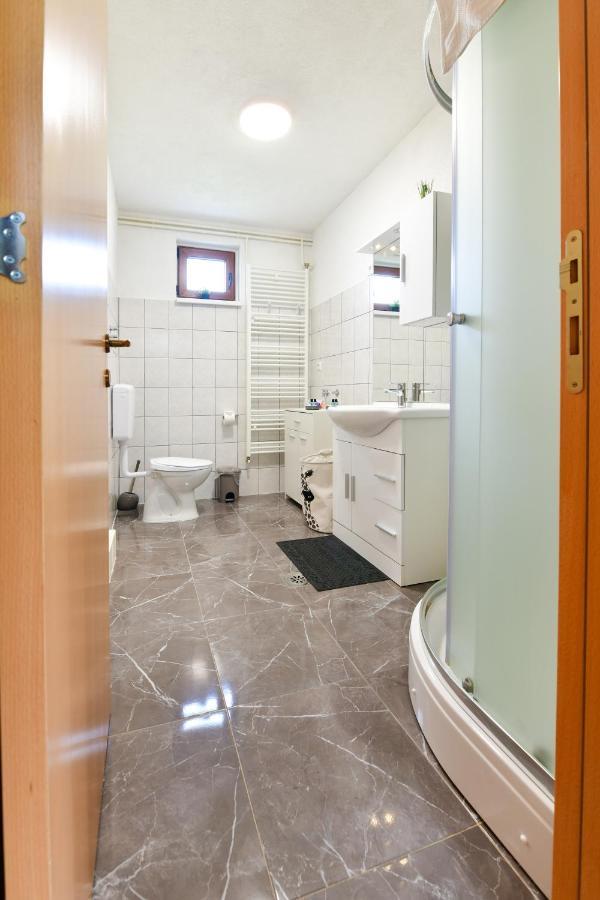 Apartman Plum Plitvice Dreznik Grad Luaran gambar